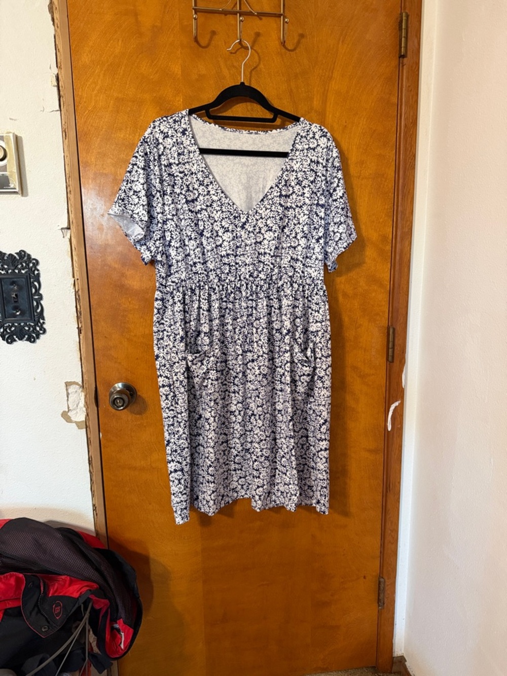 Navy Floral V-Neck Midi Dress with Elastic Waist